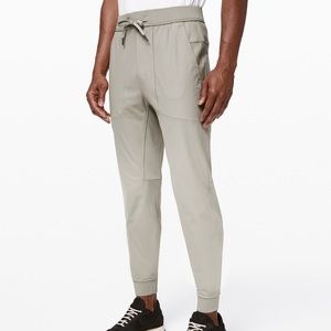 (Sold) Lululemon Men’s ABC Jogger Tall (32”)